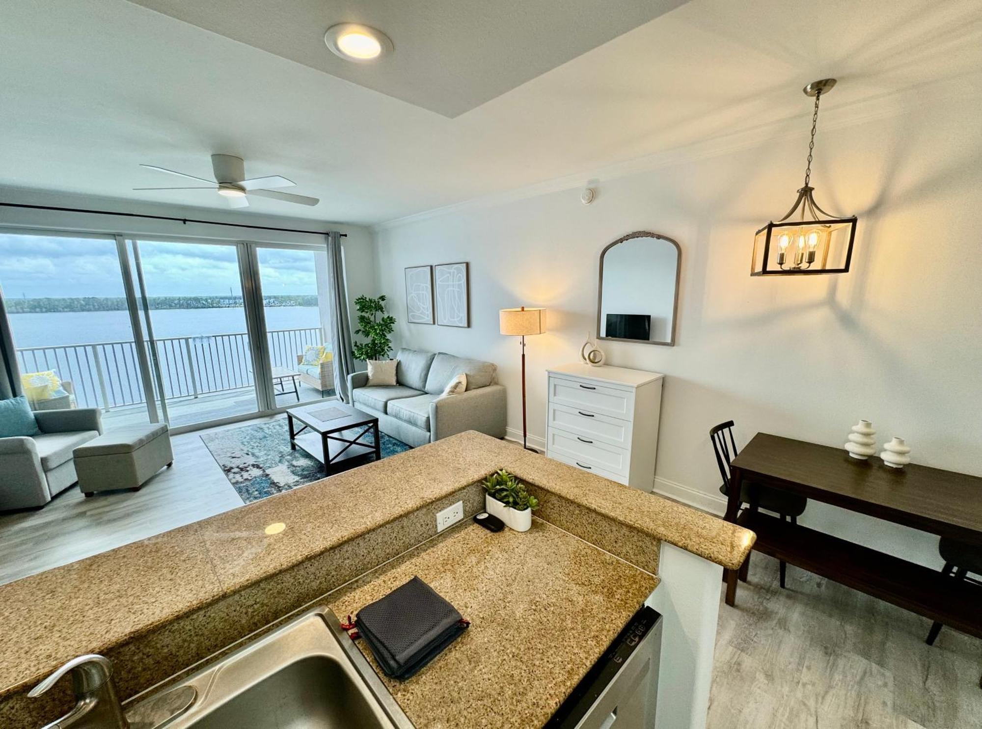 Balcony King Suite - Lake & Pool View 奥兰多 外观 照片